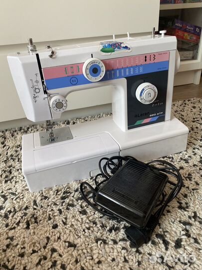 Швейная машина