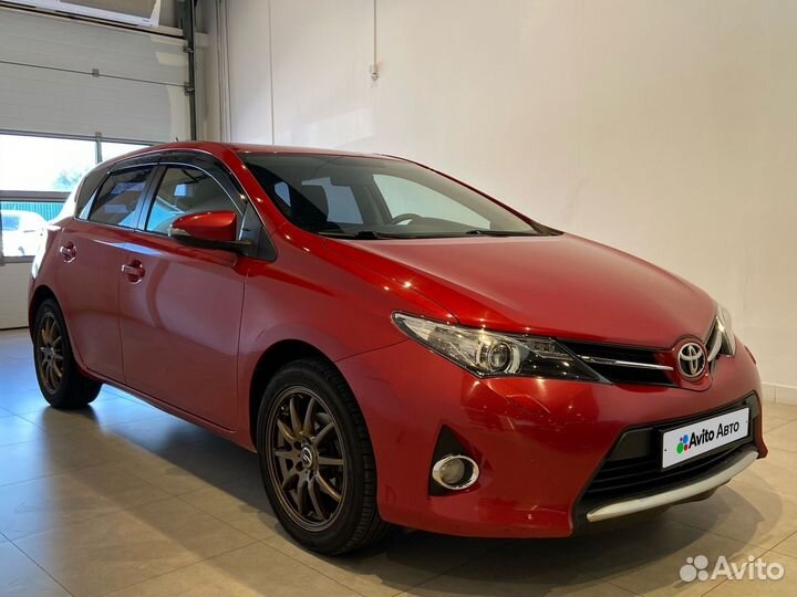 Toyota Auris 1.6 CVT, 2013, 114 843 км