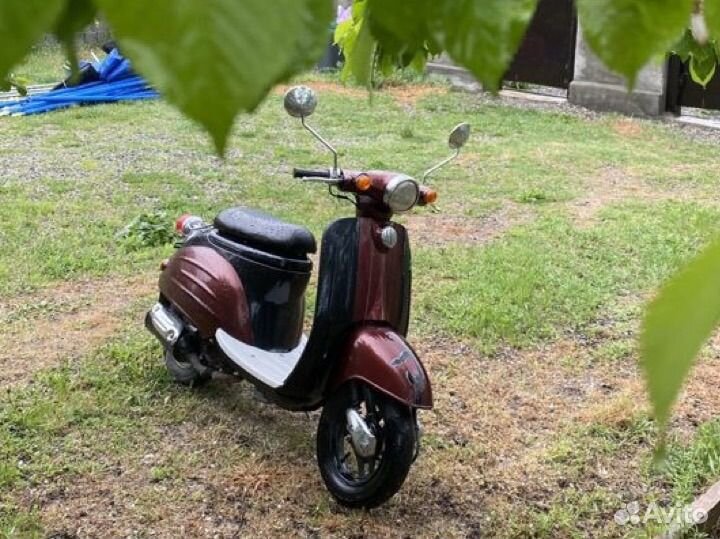 Suzuki Verde retro