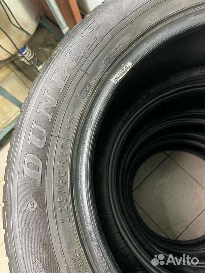Dunlop SP Sport Maxx 050 225/60 R17 99V