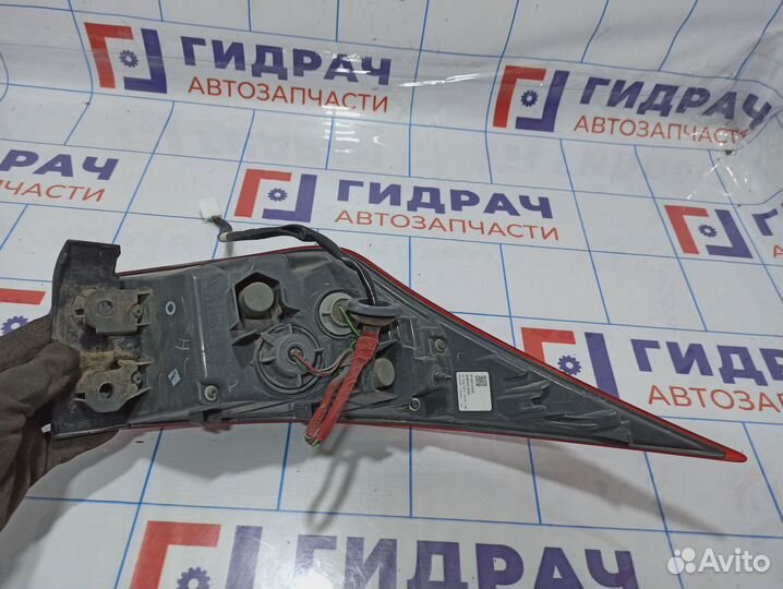 Фонарь задний наружный левый Lexus IS250 (XE30) 81