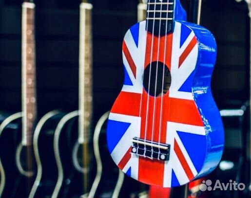 Укулеле сопрано 4 нейлонов. струны