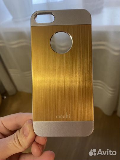 Чехлы на iPhone 5/5s/SE