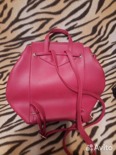 Продам женский кожаный рюкзак