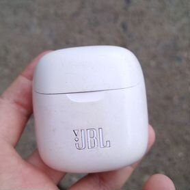 Продам наушники JBL бу