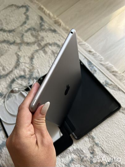 iPad 6 поколения, 2018, 32 гб