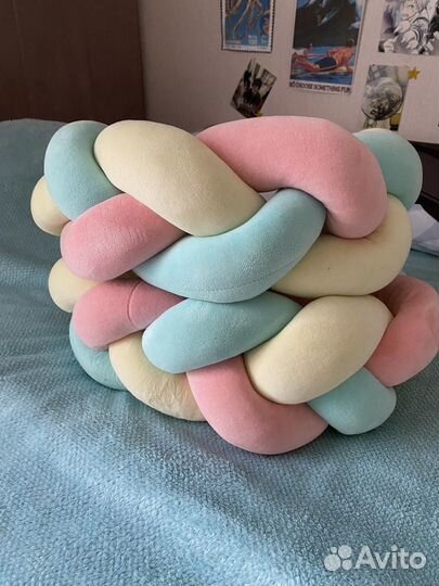 Велюровая косичка в кроватку