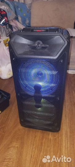 Блютуз колонка с радио