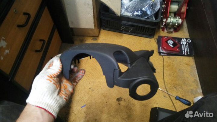 Крышка рулевой колонки Opel Astra J 68 A14XER 2013