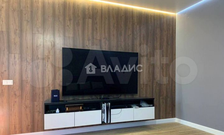 Дом 240 м² на участке 12,2 сот.