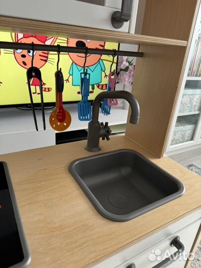 Детская игровая кухня IKEA с посудой