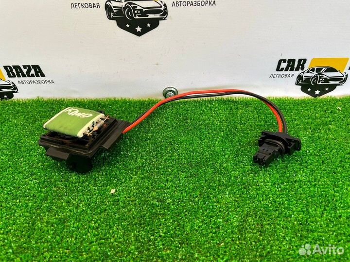 Реле отопителя Renault Clio