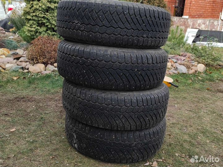 Continental Conti4x4IceContact 225/65 R17