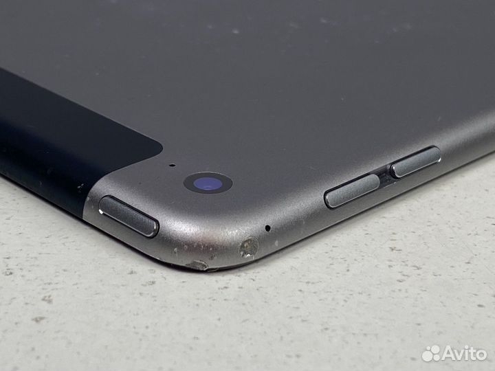 Планшет Apple iPad Air 2 64GB A1567