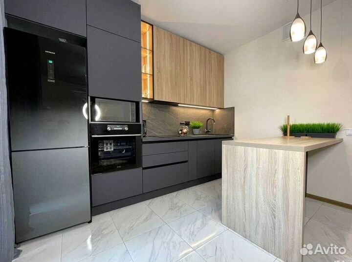 Кухонный гарнитур в стиле хай тек