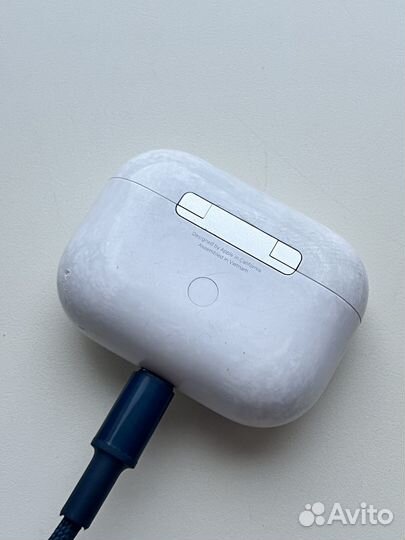 Оригинальный кейс AirPods Pro 1