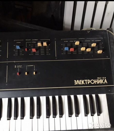 Синтезатор