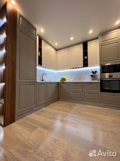 Угловая кухня на заказ. Производство в Новосибирске