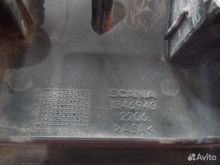 Крышка петли двери правая scania 116098