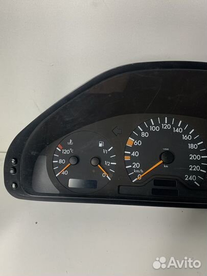 Щиток приборов mercedes w202