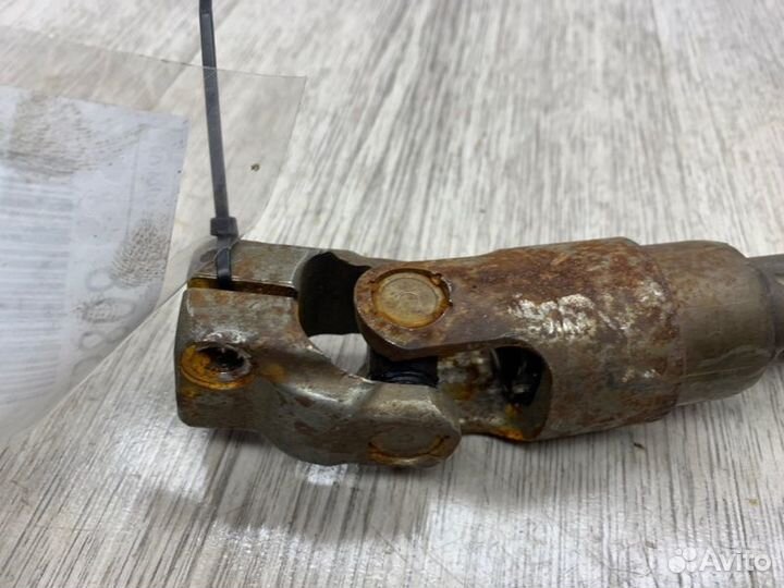 Кардан рулевой Audi A6 C6 caha 2.0 TDI 2011