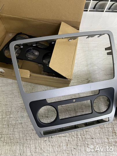 Магнитола оригинальная штатная Шкода octavia а5