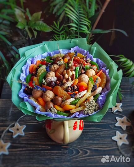 Съедобный Букет из сухофруктов и орехов