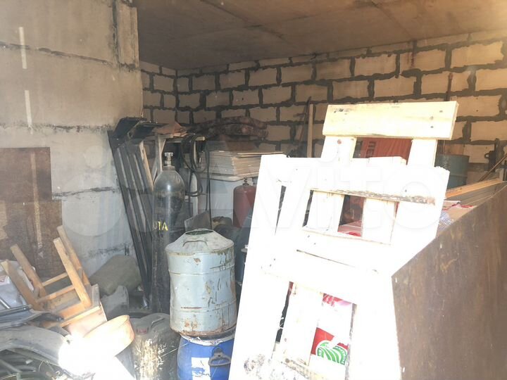 Гараж, > 30 м²