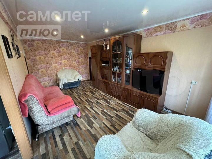 3-к. квартира, 60 м², 5/5 эт.