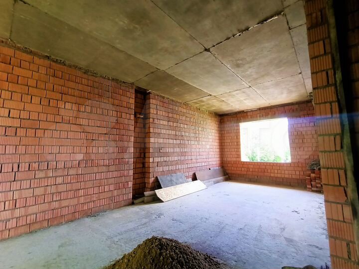 2-к. квартира, 95 м², 2/3 эт.