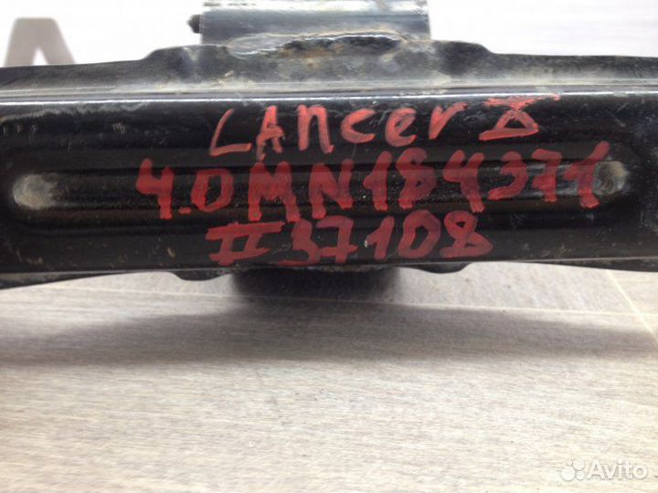 Подушка двигателя правая Mitsubishi Lancer 10