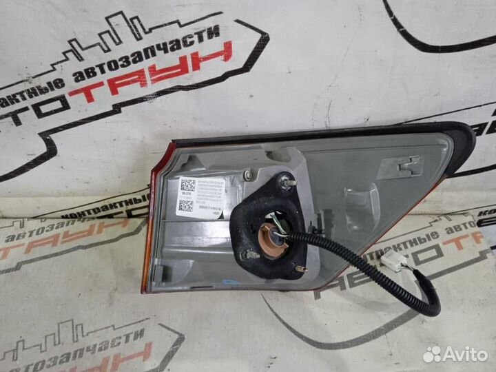 Фонарь lexus IS220D IS250 IS300 IS350 ALE20 GSE20