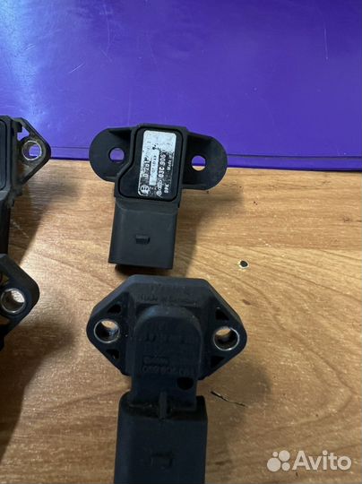 Датчик давления наддува VAG