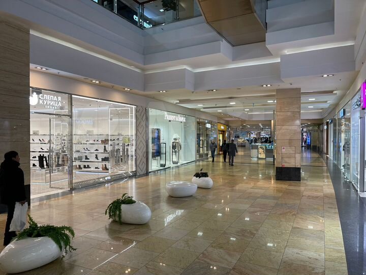 Аренда острова в Торговом Центре Афимолл Сити 10кв