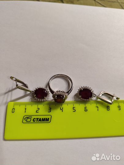 Серебряные серьги и кольцо
