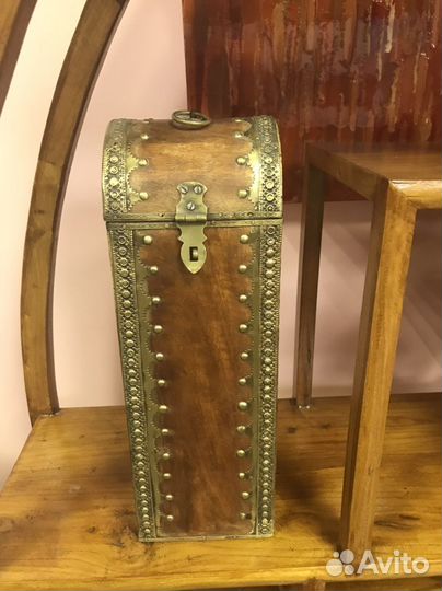 Бутылочница из дерева