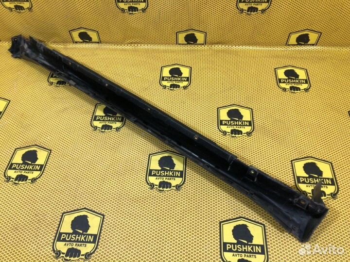 Накладка на порог (наружная) Nissan Juke