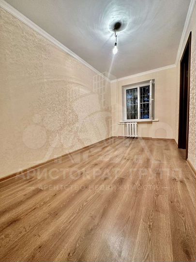 3-к. квартира, 55 м², 2/4 эт.