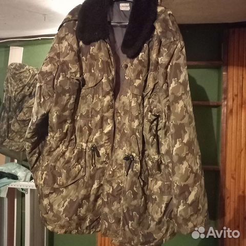 Куртка в камуфляже орех