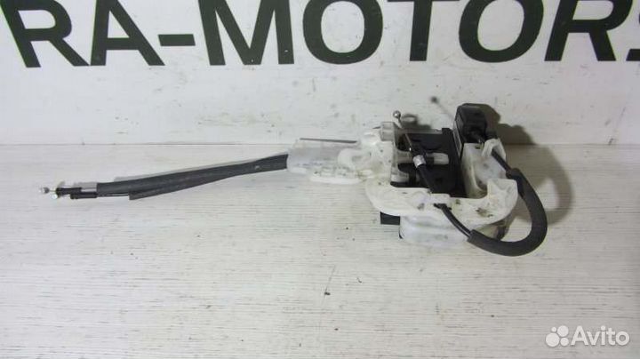 Замок боковой двери передний правый Hyundai Ix35