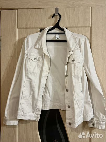 Джинсовая куртка женская