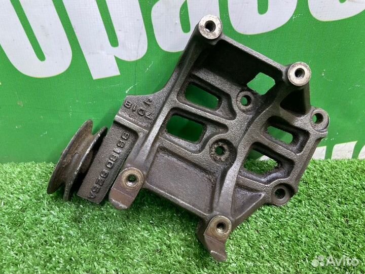 Кронштейн компрессора кондиционера Daewoo Nexia