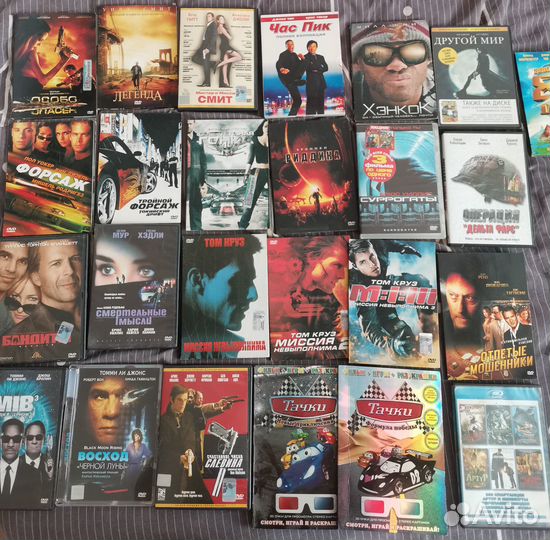 Продаю DVD-диски с фильмами и мультфильмами