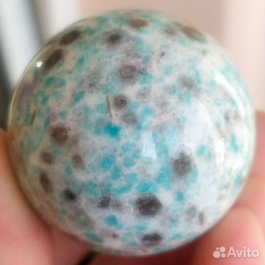 Шары из беломорита, эвдиалита, амазонита