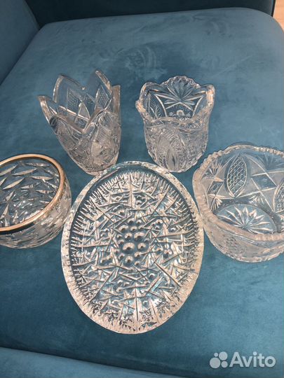 Хрустальные вазы и наборы