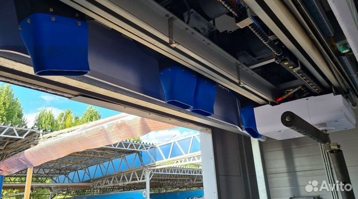 Робот автомойка автомобилей