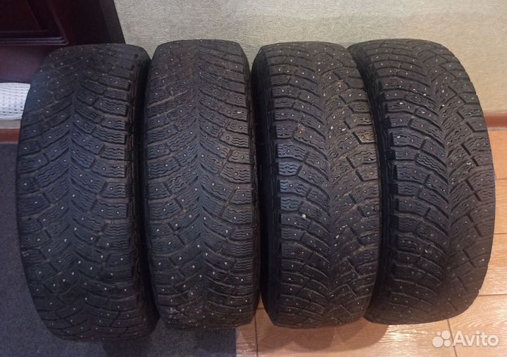 Michelin X-Ice North 4 195/65 R15