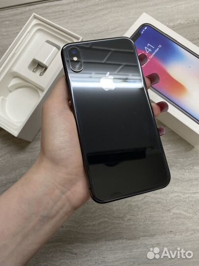 iPhone X, 64 ГБ