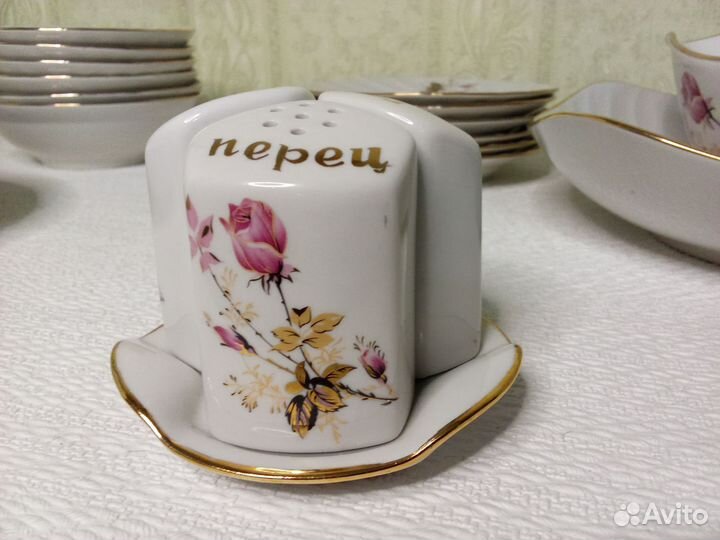 Сервиз столовый