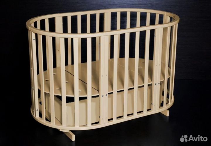 Детская кровать из массива дерева